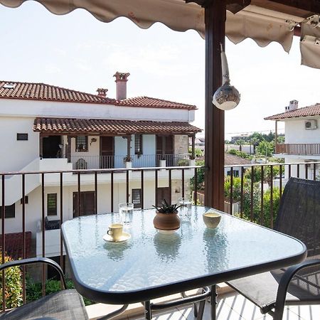 Antique Apartment Afytos Bagian luar foto