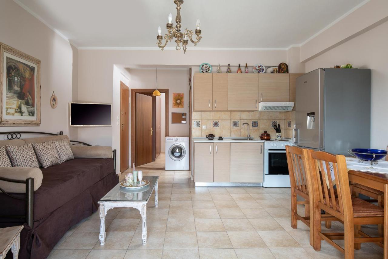 Antique Apartment Afytos Bagian luar foto